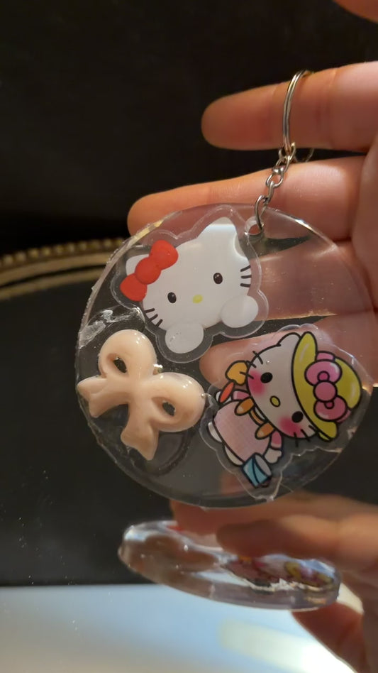 hello kitty keychain